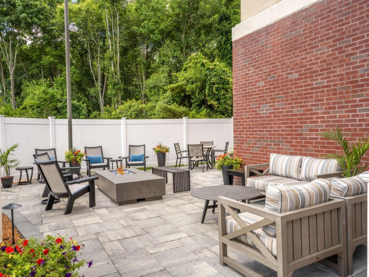 Hampton Inn Raynham-Taunton Exteriör bild