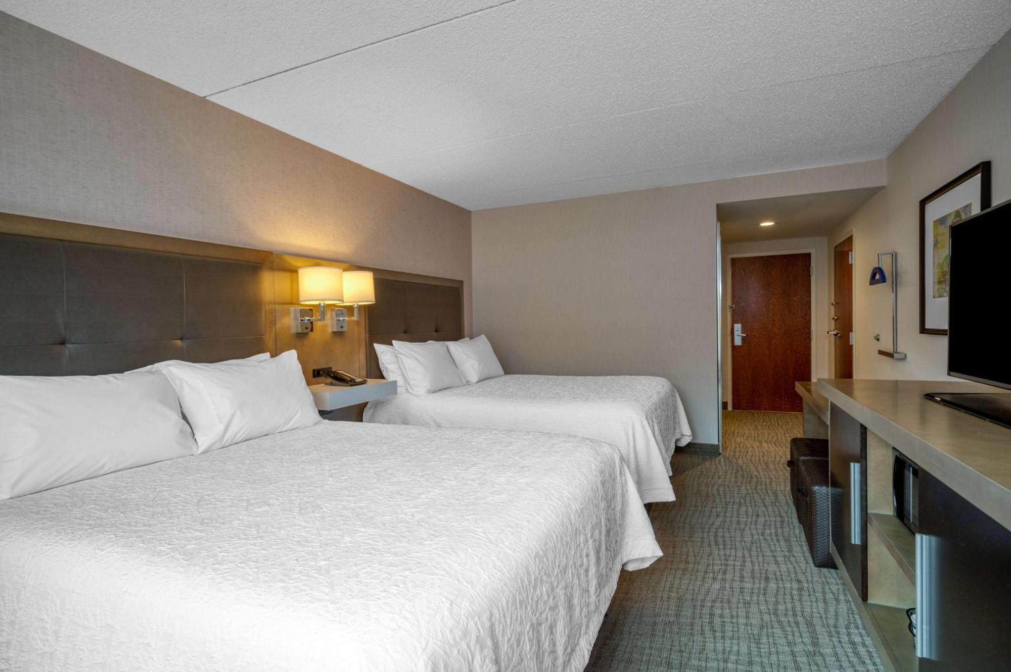 Hampton Inn Raynham-Taunton Exteriör bild