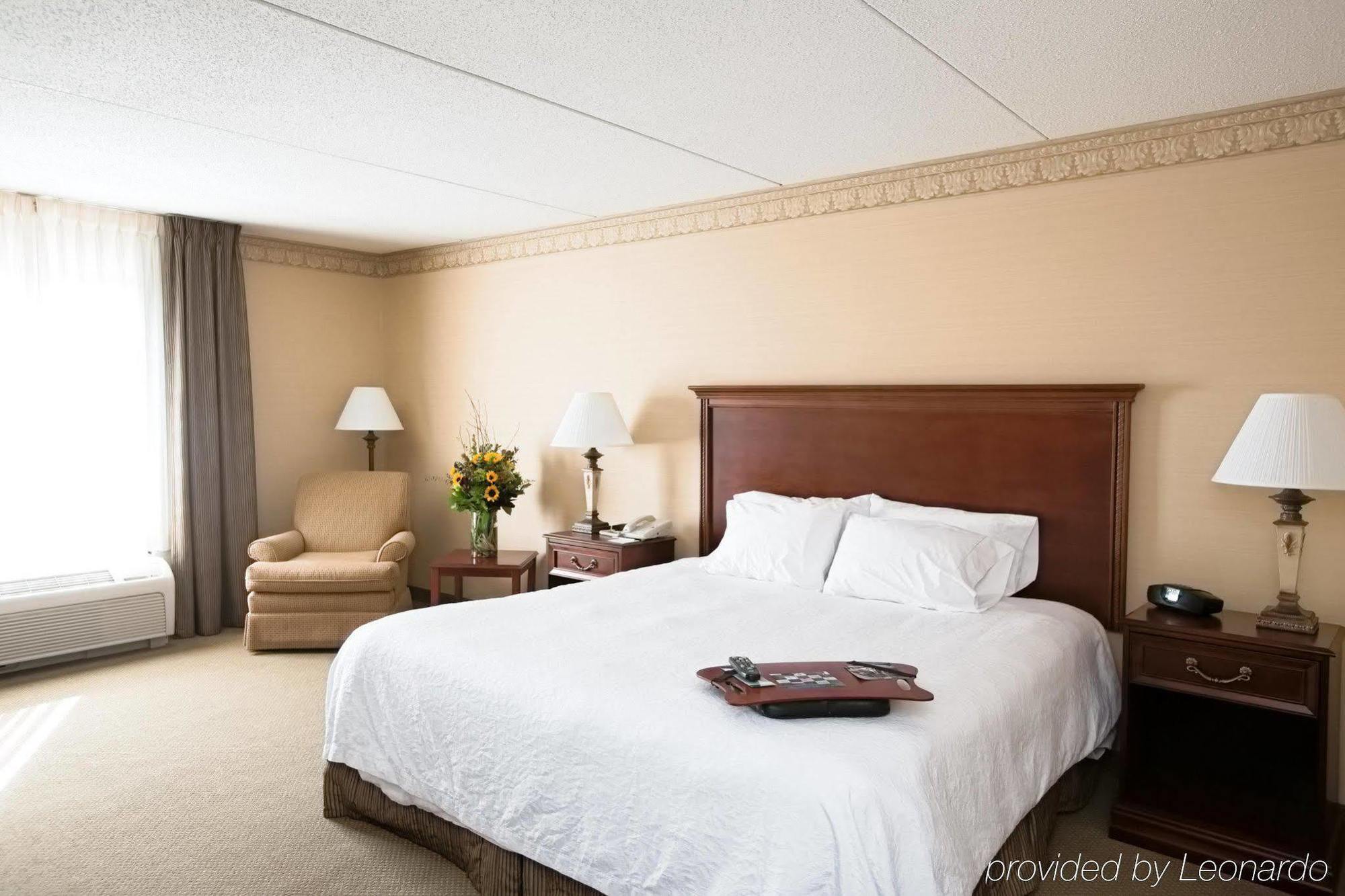 Hampton Inn Raynham-Taunton Exteriör bild